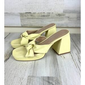 Coconuts by Matisse Women’s 9 pale Yellow Esme Block Heel Slip-On Sandals NEW